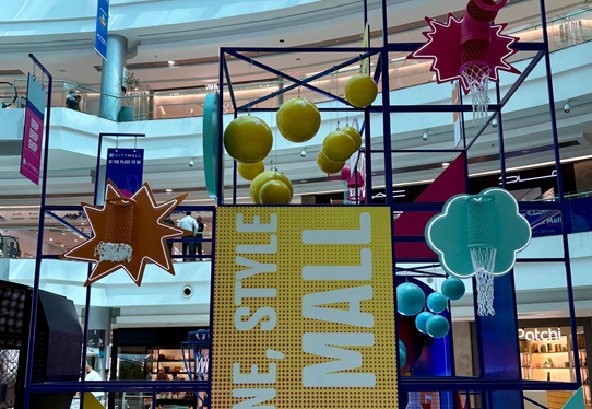 10256 SUMMER AT THE CITY