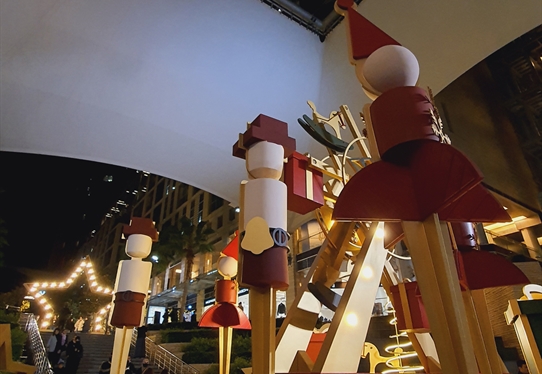 10260 Christmas At The North Pole, Amman, Jordan